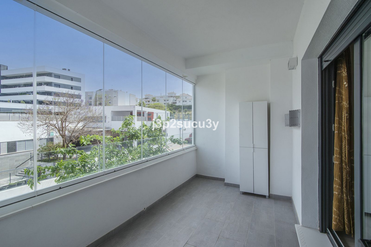 Te koop Middle Floor Apartment Costa Del Sol Estepona € 370.000,-