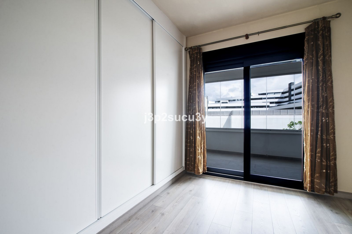 Te koop Middle Floor Apartment Costa Del Sol Estepona € 370.000,-