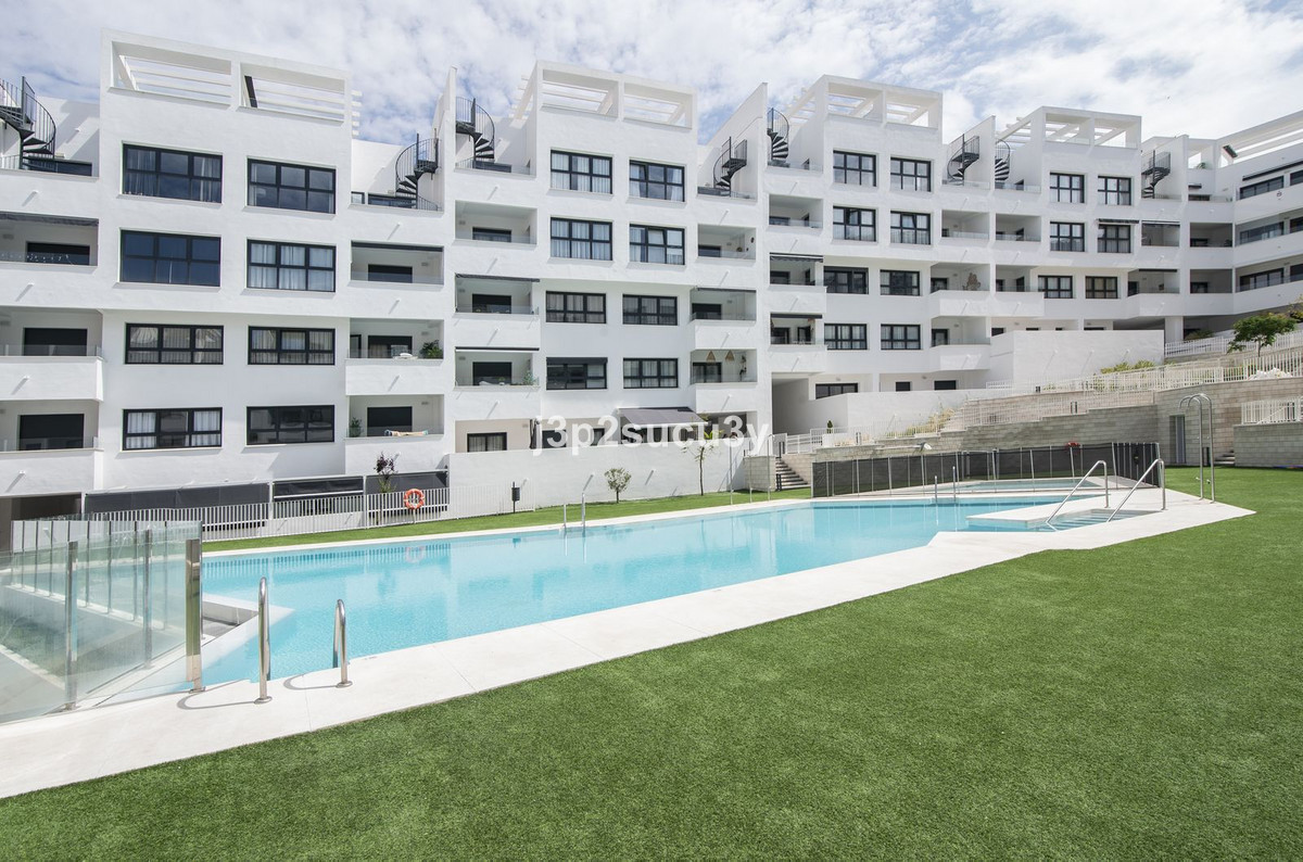 Te koop Middle Floor Apartment Costa Del Sol Estepona € 370.000,-