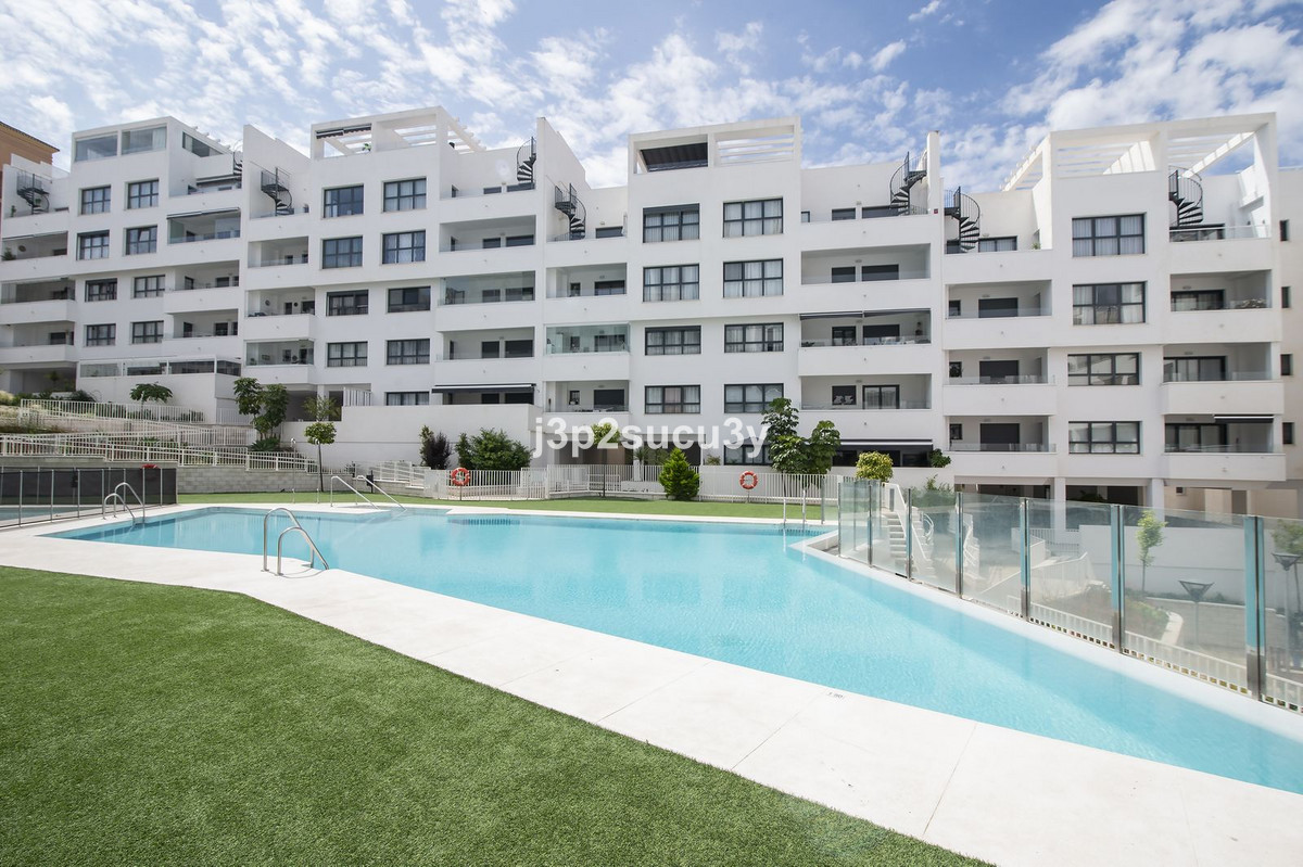 Te koop Middle Floor Apartment Costa Del Sol Estepona € 370.000,-