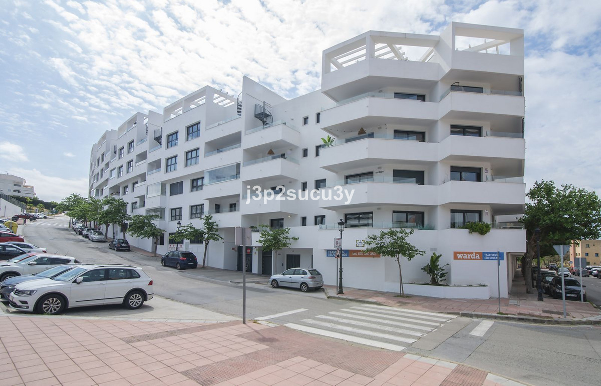 Te koop Middle Floor Apartment Costa Del Sol Estepona € 370.000,-