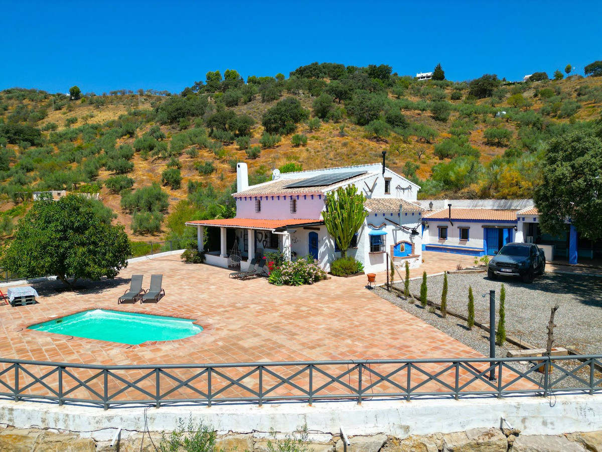 Te koop Vrijstaande Villa Costa Del Sol Riogordo € 440.000,-