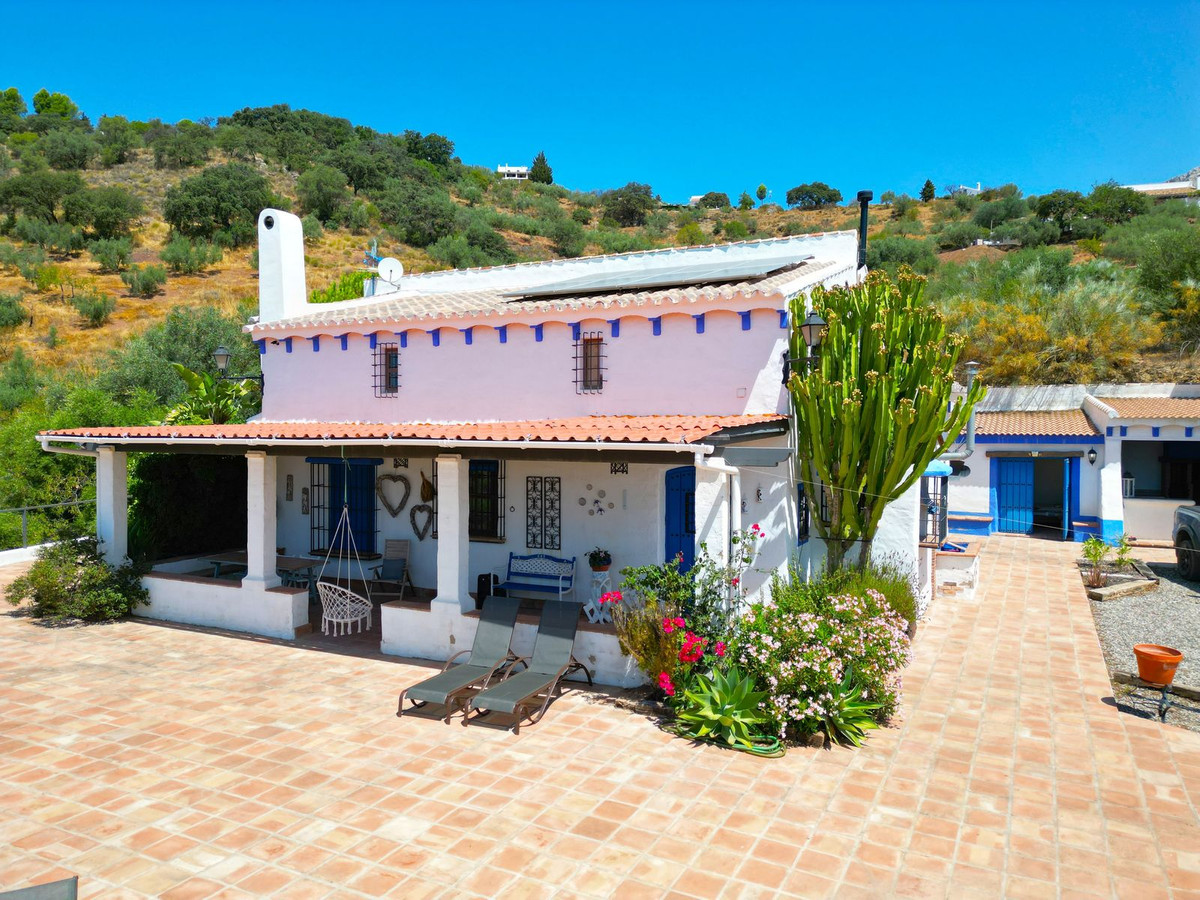 Te koop Vrijstaande Villa Costa Del Sol Riogordo € 440.000,-