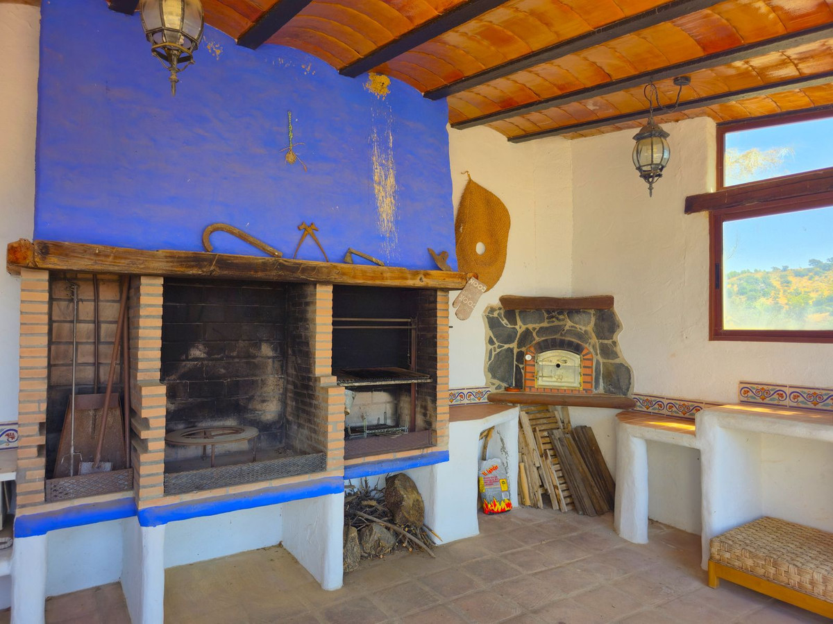 Te koop Vrijstaande Villa Costa Del Sol Riogordo € 440.000,-