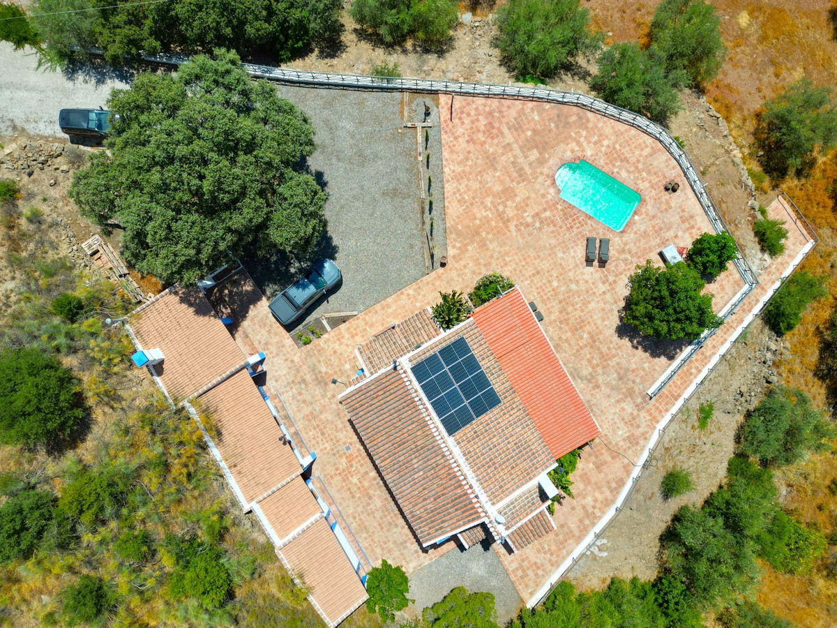 Te koop Vrijstaande Villa Costa Del Sol Riogordo € 440.000,-