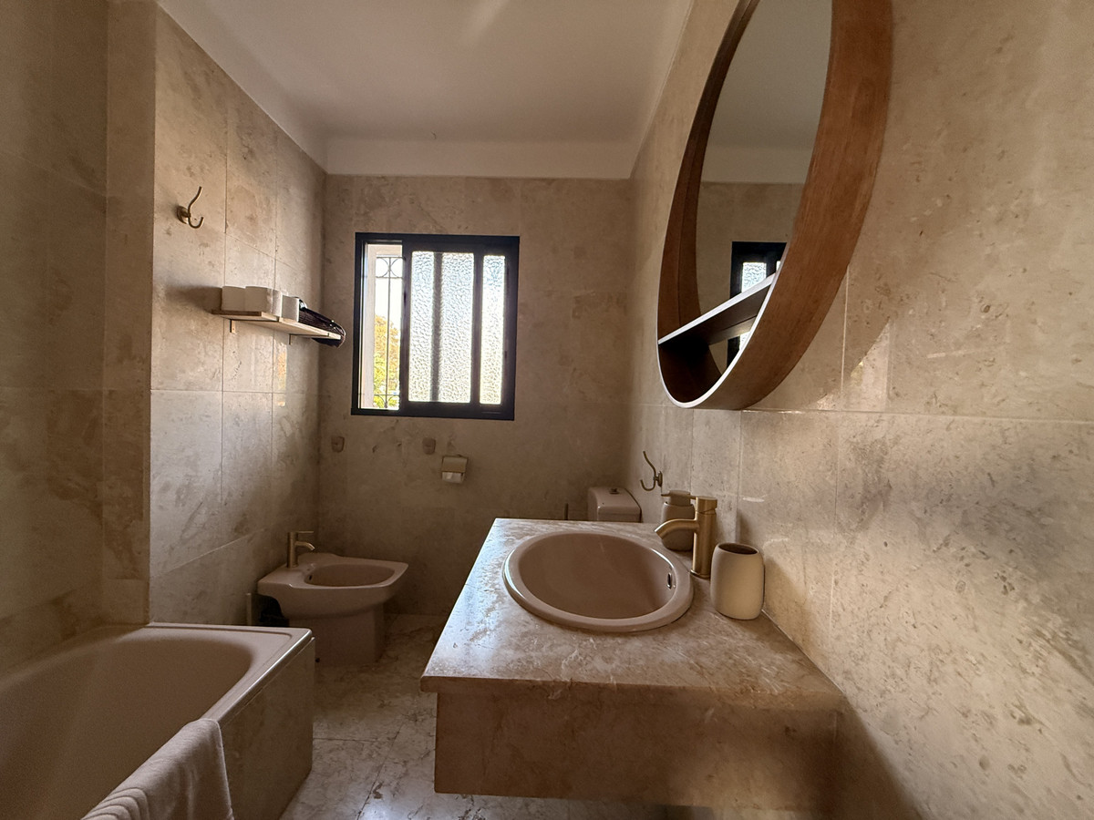 Te koop Vrijstaande Villa Costa Del Sol Estepona € 1.950.000,-