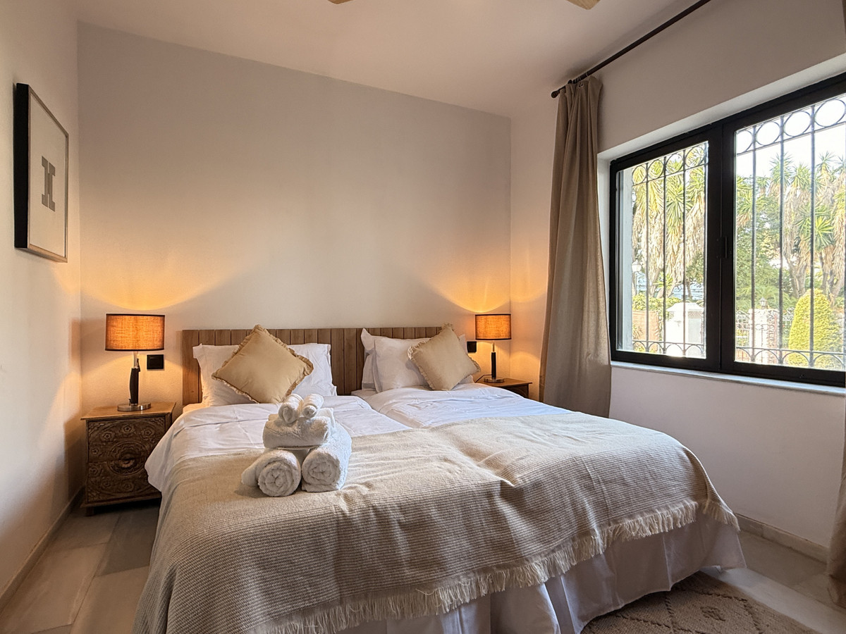 Te koop Vrijstaande Villa Costa Del Sol Estepona € 1.950.000,-