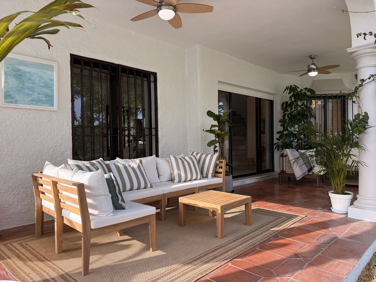 Te koop Vrijstaande Villa Costa Del Sol Estepona € 1.950.000,-