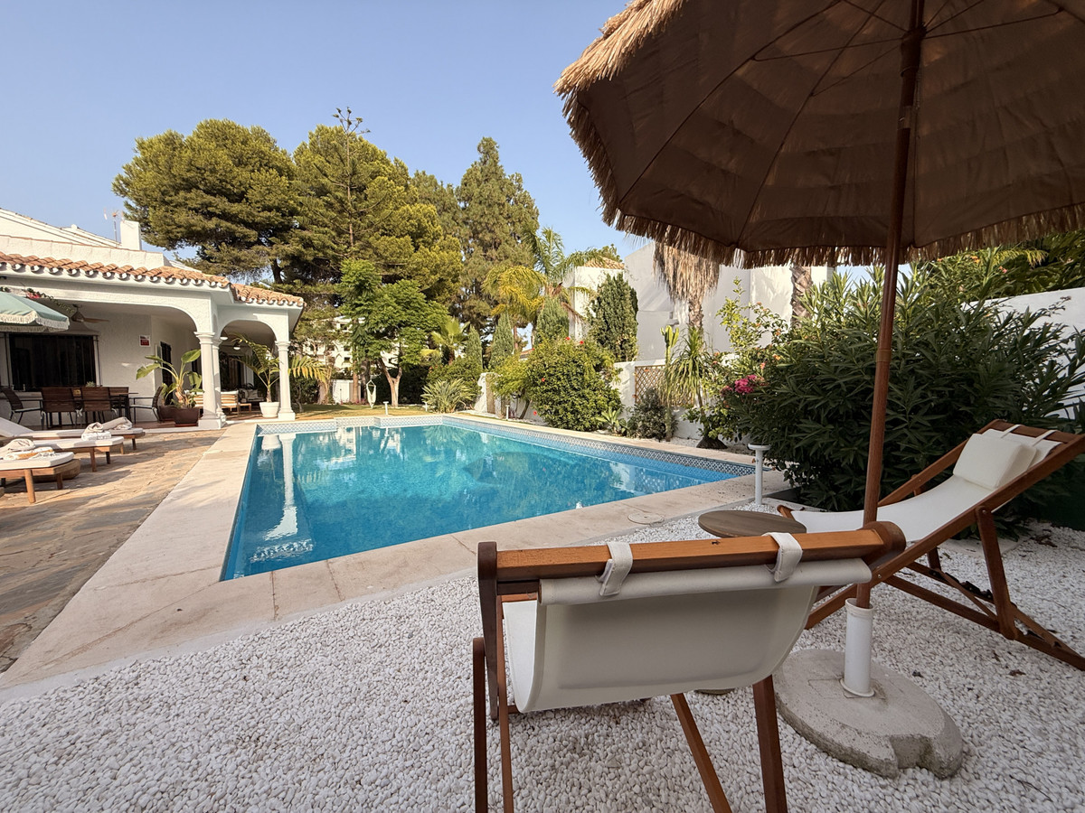 Te koop Vrijstaande Villa Costa Del Sol Estepona € 1.950.000,-