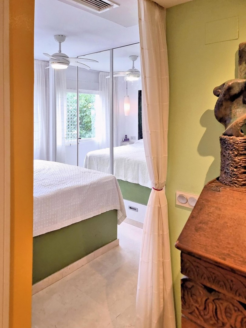 Te koop Middle Floor Apartment Costa Del Sol Calahonda € 329.000,-