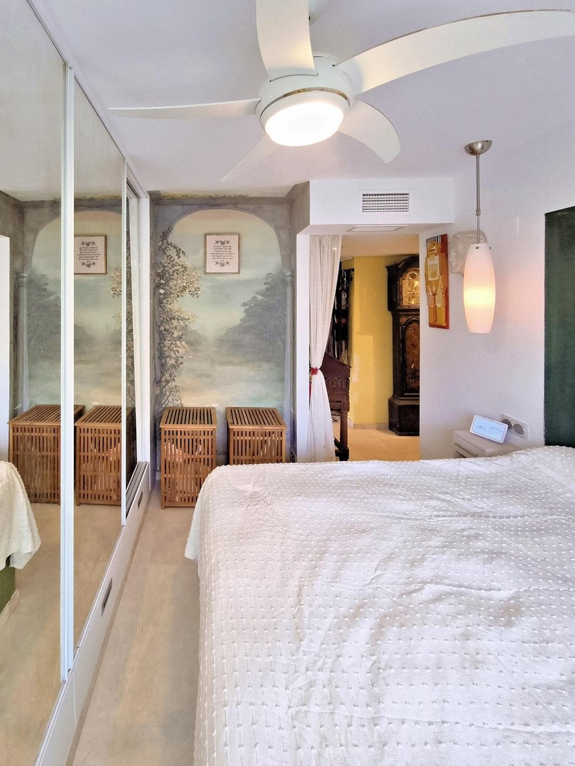 Te koop Middle Floor Apartment Costa Del Sol Calahonda € 329.000,-