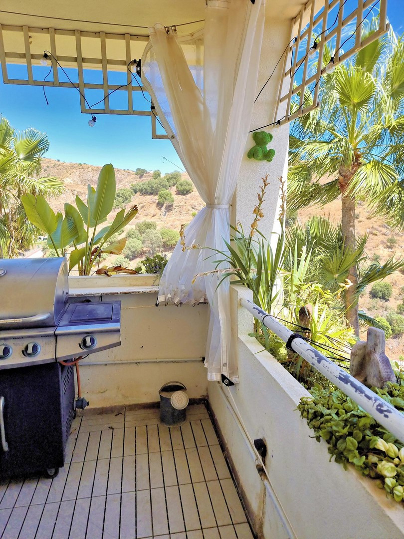 Te koop Middle Floor Apartment Costa Del Sol Calahonda € 329.000,-