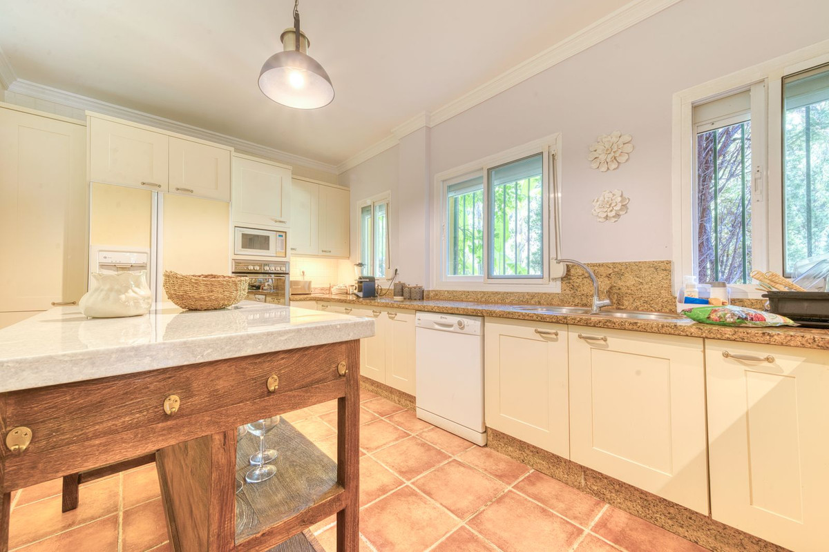 Te koop Vrijstaande Villa Costa Del Sol Nueva Andalucía € 3.070.000,-