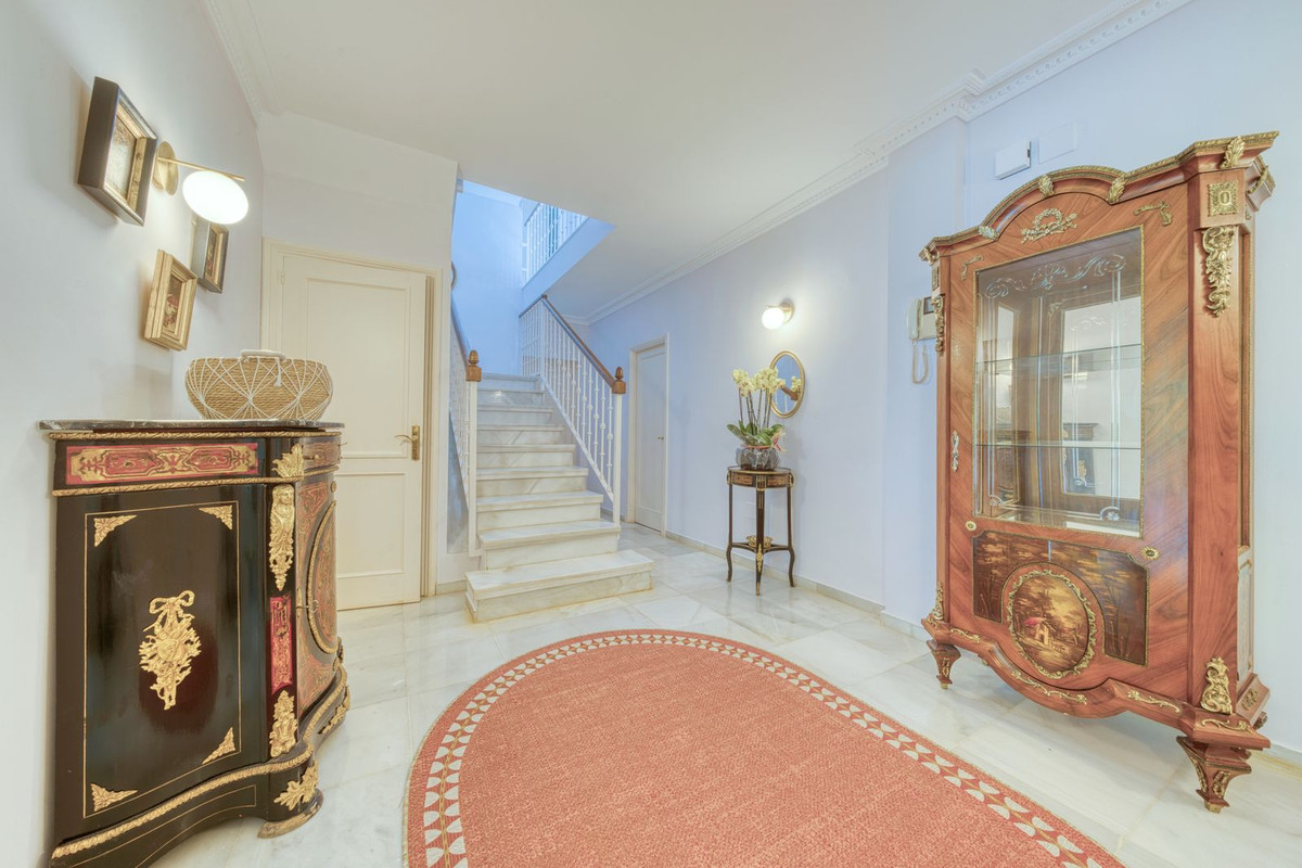 Te koop Vrijstaande Villa Costa Del Sol Nueva Andalucía € 3.070.000,-