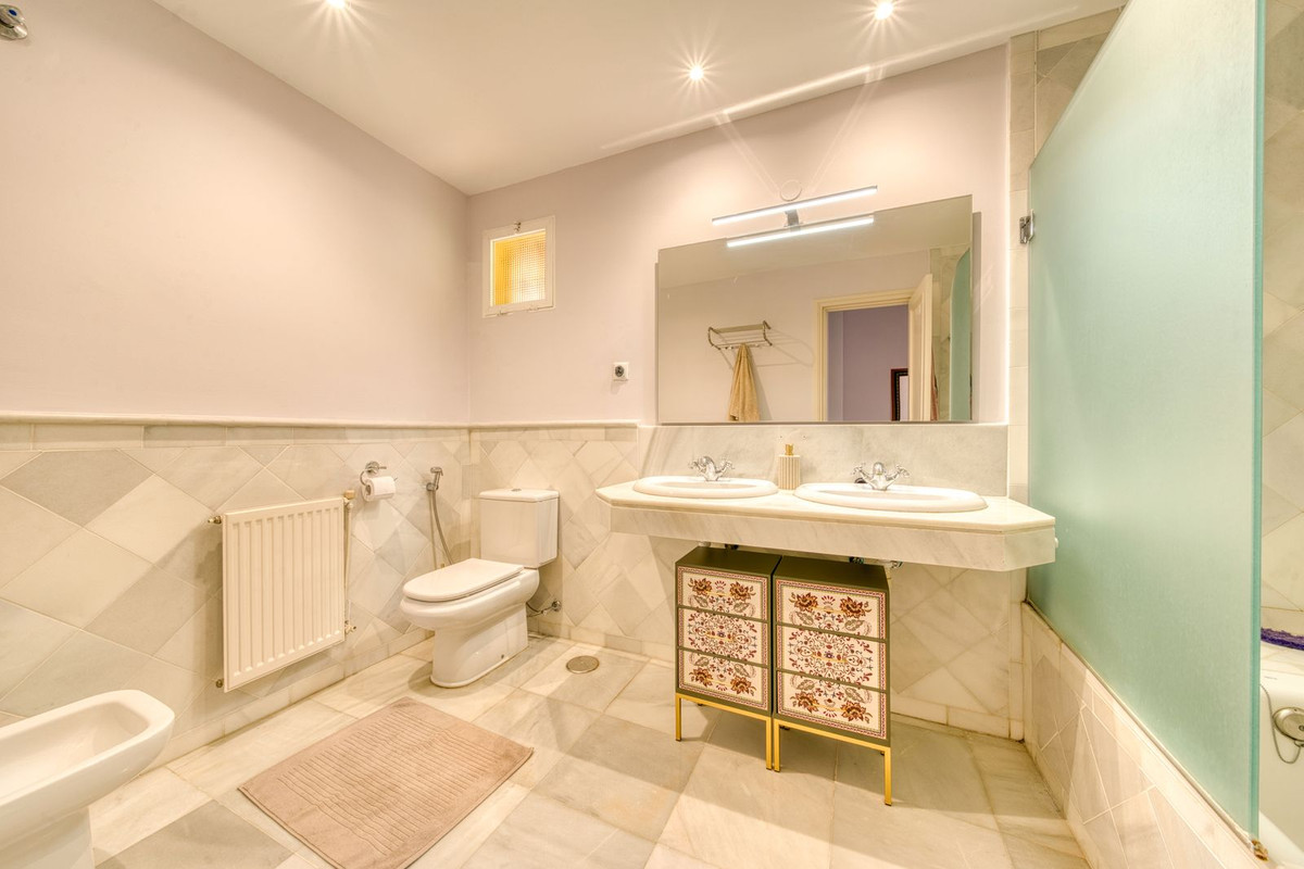 Te koop Vrijstaande Villa Costa Del Sol Nueva Andalucía € 3.070.000,-