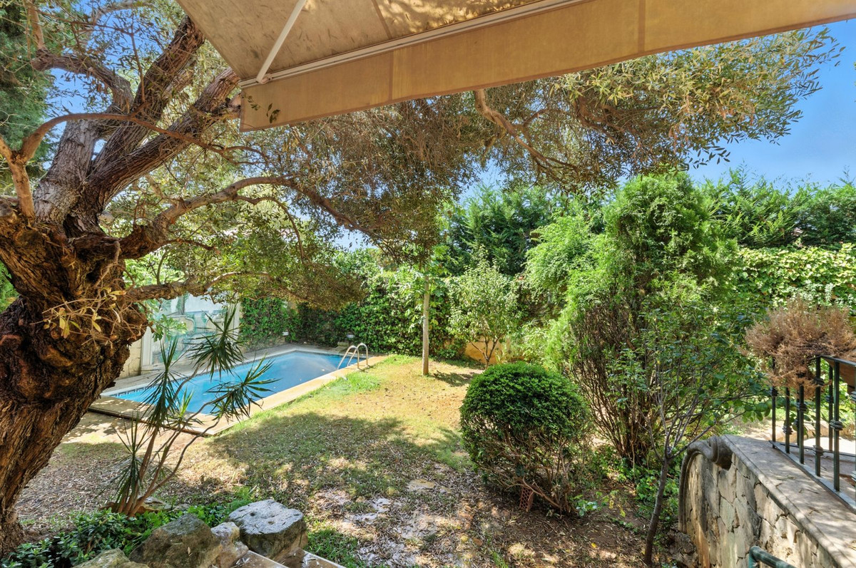 Te koop Vrijstaande Villa Costa Del Sol Marbella € 2.490.000,-