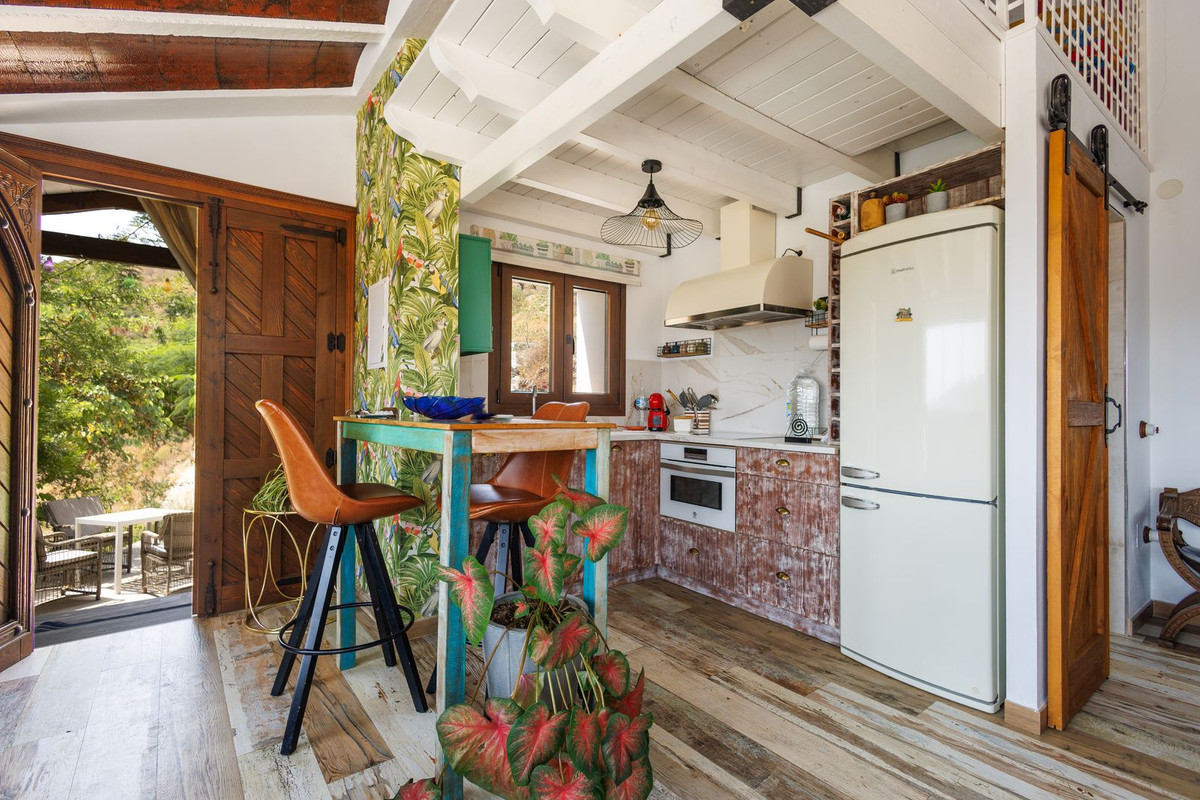 Te koop Vrijstaande Villa Costa Del Sol Sayalonga € 260.000,-