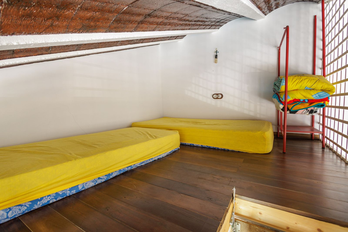 Te koop Vrijstaande Villa Costa Del Sol Sayalonga € 260.000,-