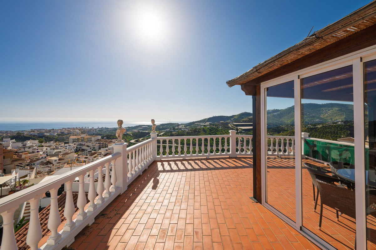 Te koop Herenhuis Costa Del Sol Torrox € 490.000,-