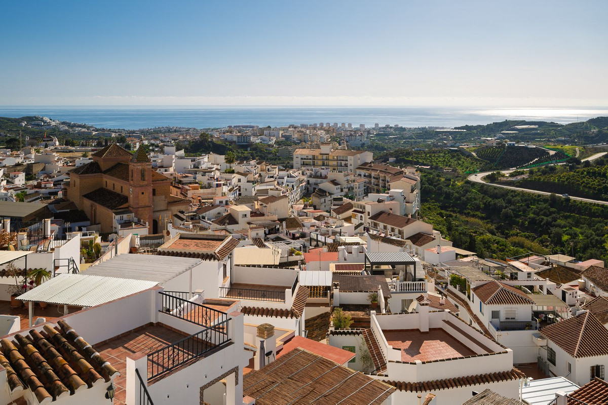 Te koop Herenhuis Costa Del Sol Torrox € 490.000,-