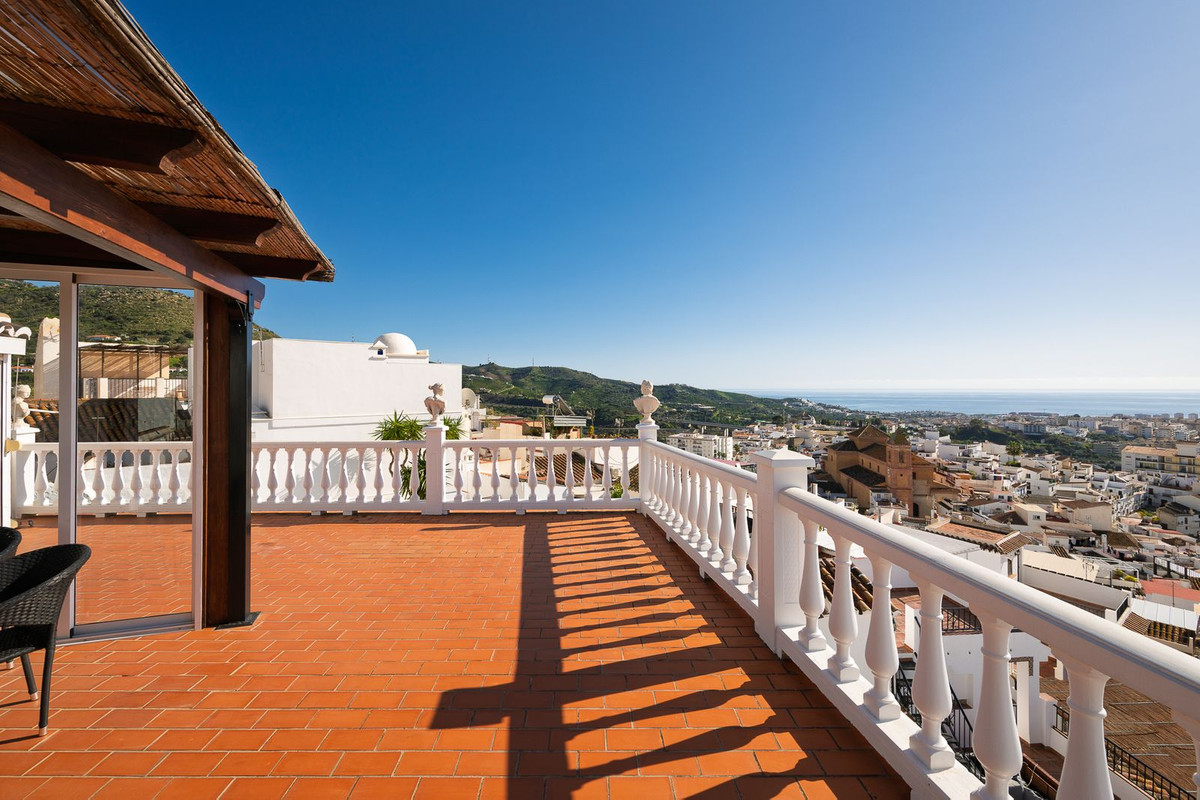 Te koop Herenhuis Costa Del Sol Torrox € 490.000,-