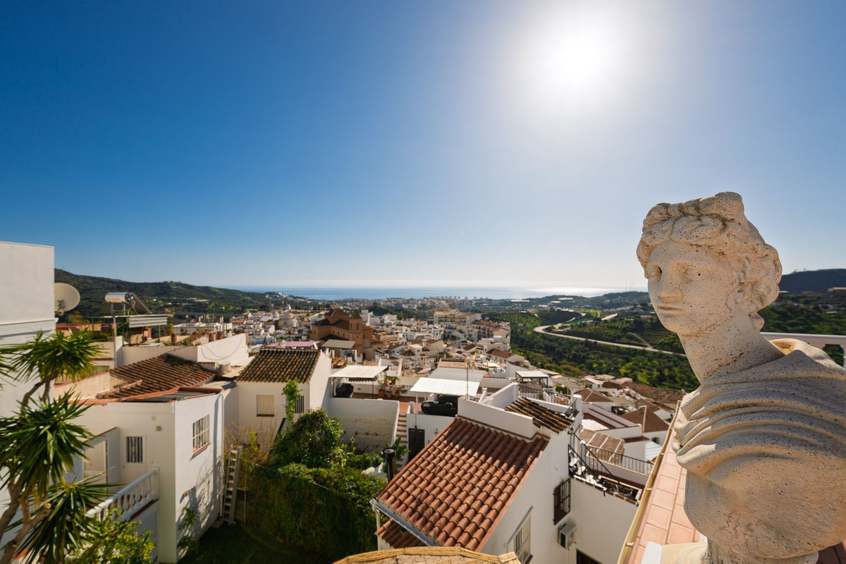 Te koop Herenhuis Costa Del Sol Torrox € 490.000,-