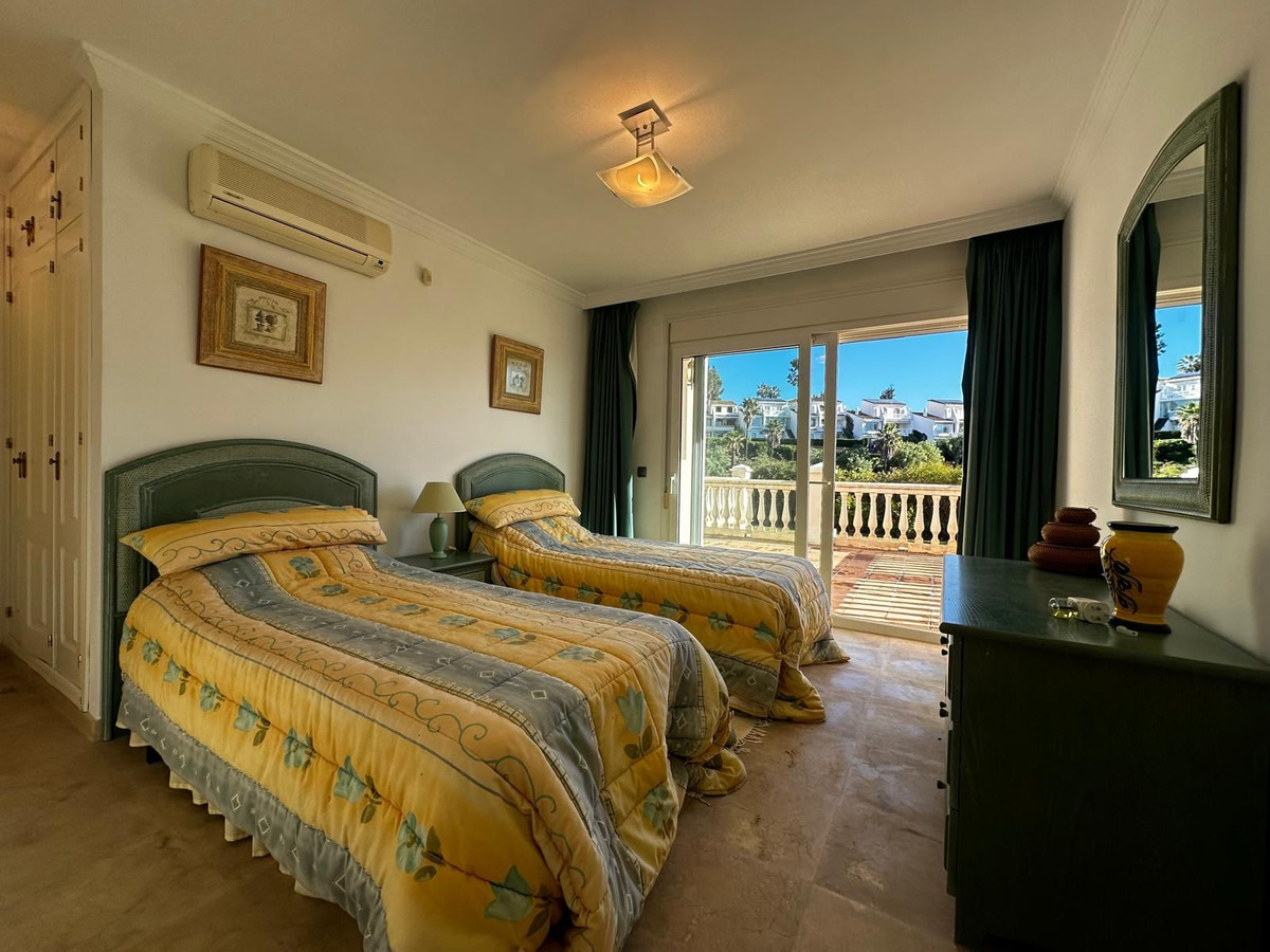 Te koop Vrijstaande Villa Costa Del Sol Calahonda € 1.200.000,-