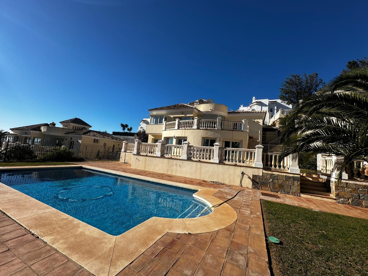 Te koop Vrijstaande Villa Costa Del Sol Calahonda € 1.200.000,-