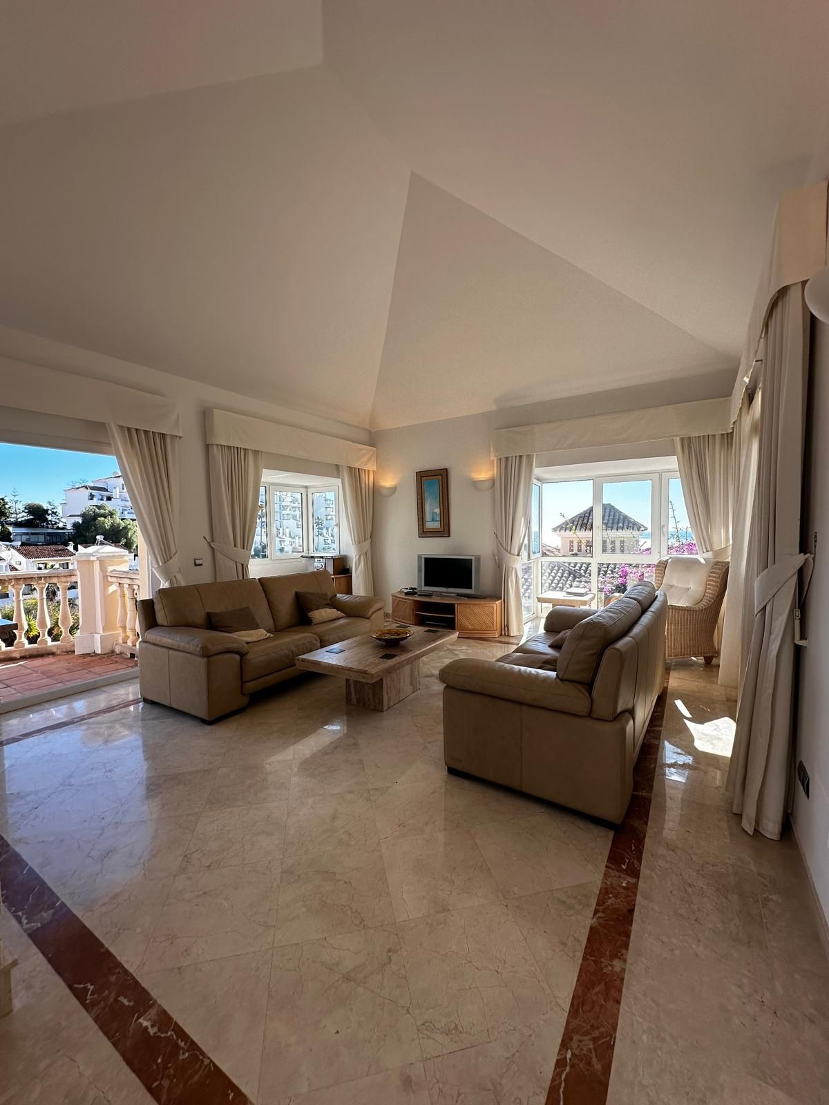 Te koop Vrijstaande Villa Costa Del Sol Calahonda € 1.200.000,-