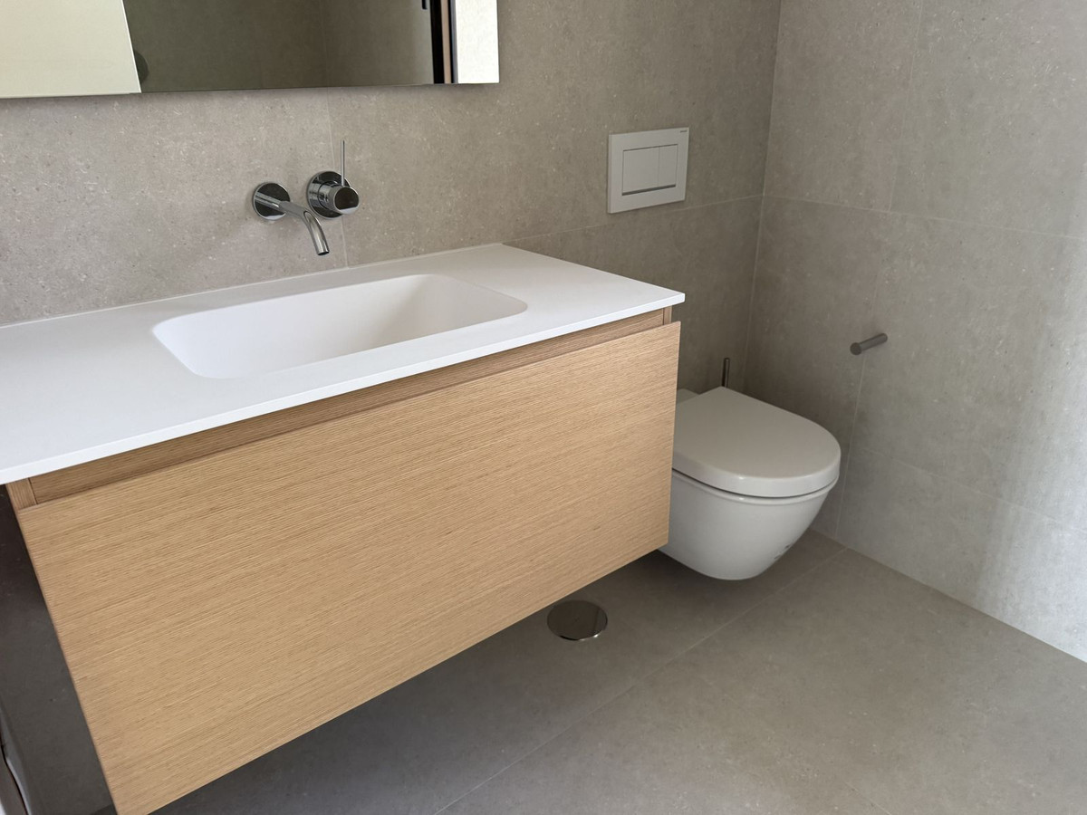 Te koop Middle Floor Apartment Costa Del Sol La Quinta € 1.950.000,-