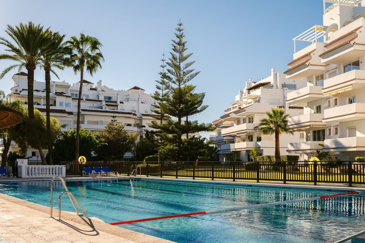 Te koop Middle Floor Apartment Costa Del Sol Nueva Andalucía € 1.200.000,-