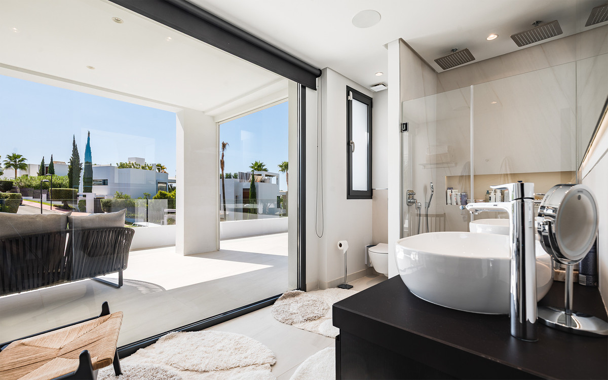 Te koop Vrijstaande Villa Costa Del Sol Nueva Andalucía € 4.200.000,-