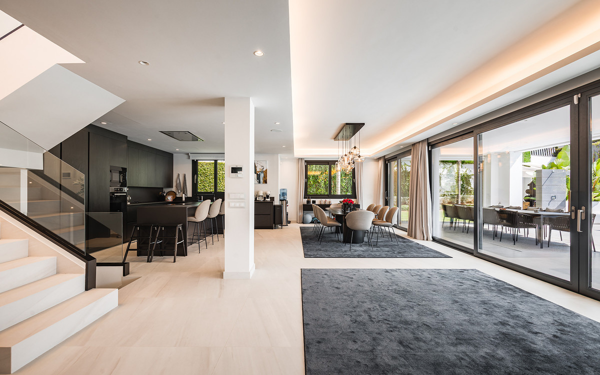 Te koop Vrijstaande Villa Costa Del Sol Nueva Andalucía € 4.200.000,-