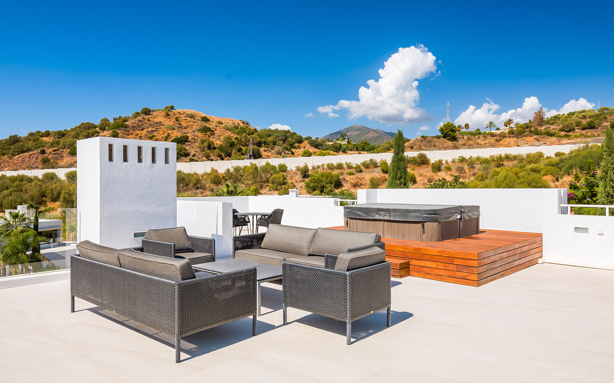 Te koop Vrijstaande Villa Costa Del Sol Nueva Andalucía € 4.200.000,-