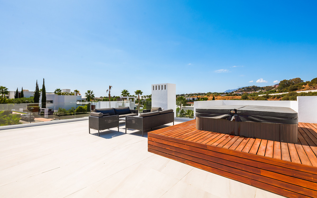 Te koop Vrijstaande Villa Costa Del Sol Nueva Andalucía € 4.200.000,-