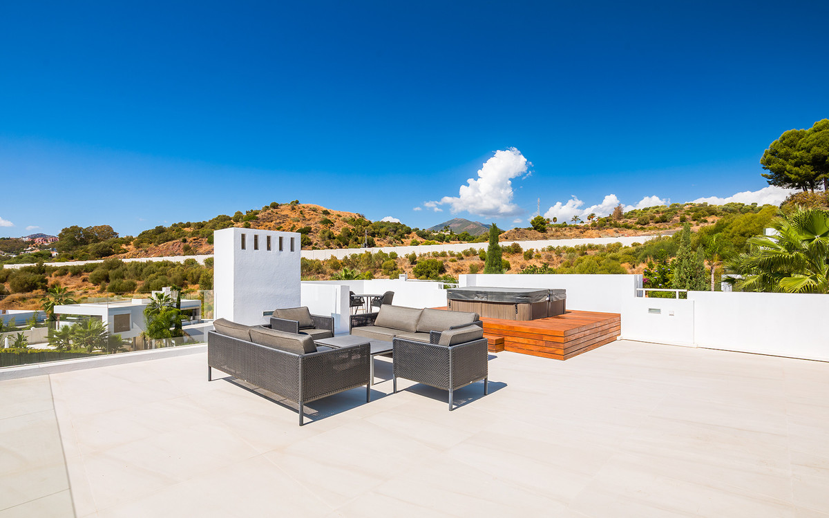 Te koop Vrijstaande Villa Costa Del Sol Nueva Andalucía € 4.200.000,-