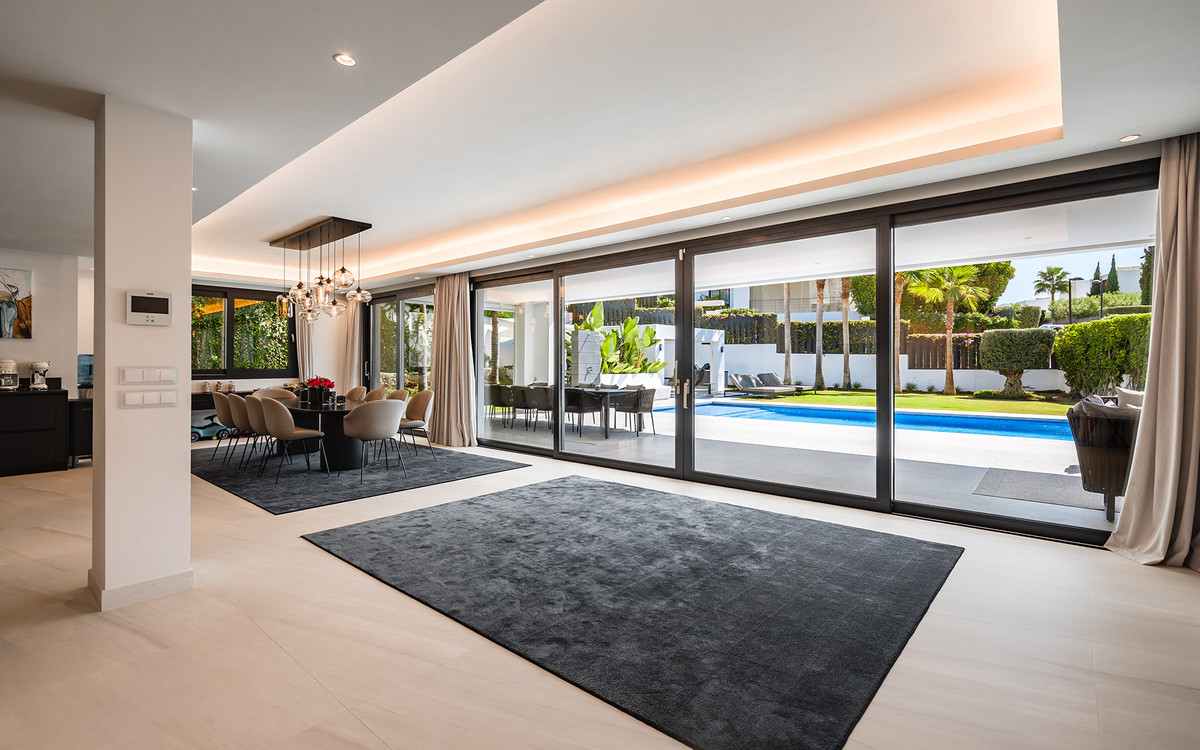 Te koop Vrijstaande Villa Costa Del Sol Nueva Andalucía € 4.200.000,-