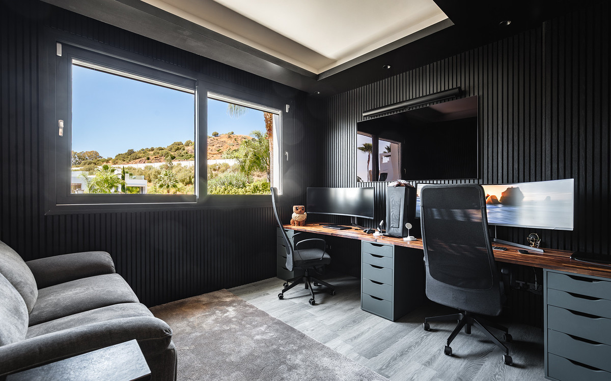 Te koop Vrijstaande Villa Costa Del Sol Nueva Andalucía € 4.200.000,-