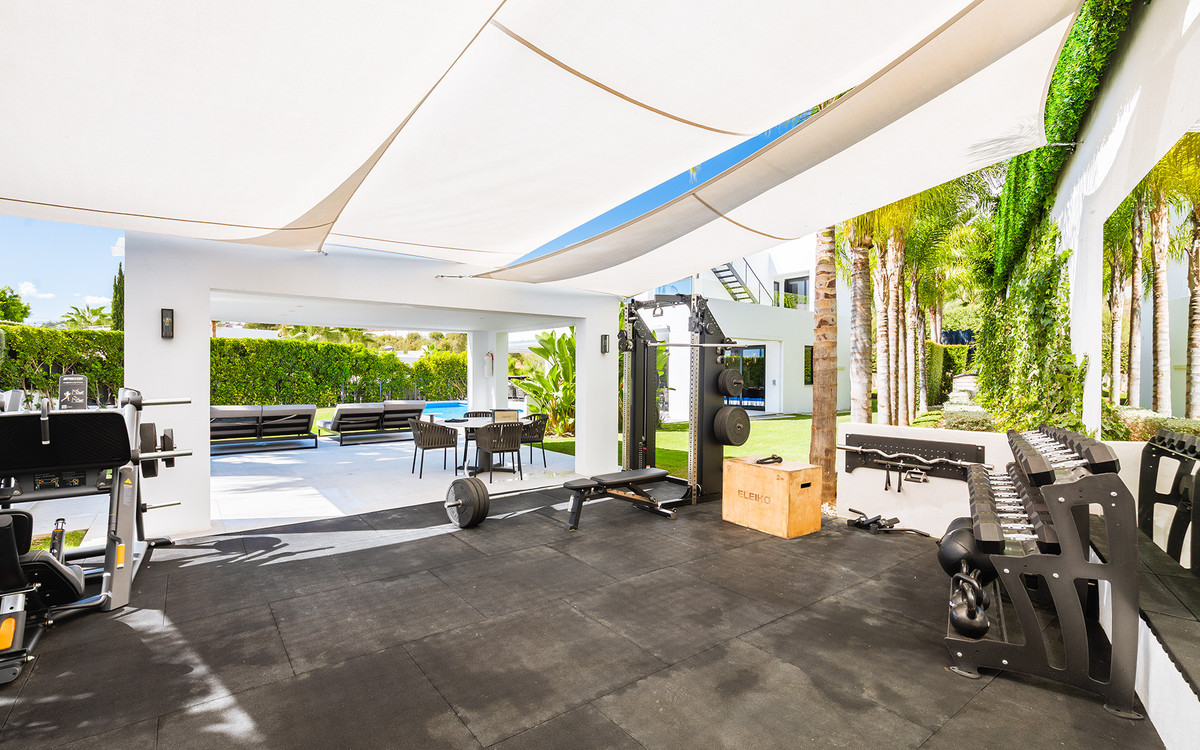 Te koop Vrijstaande Villa Costa Del Sol Nueva Andalucía € 4.200.000,-