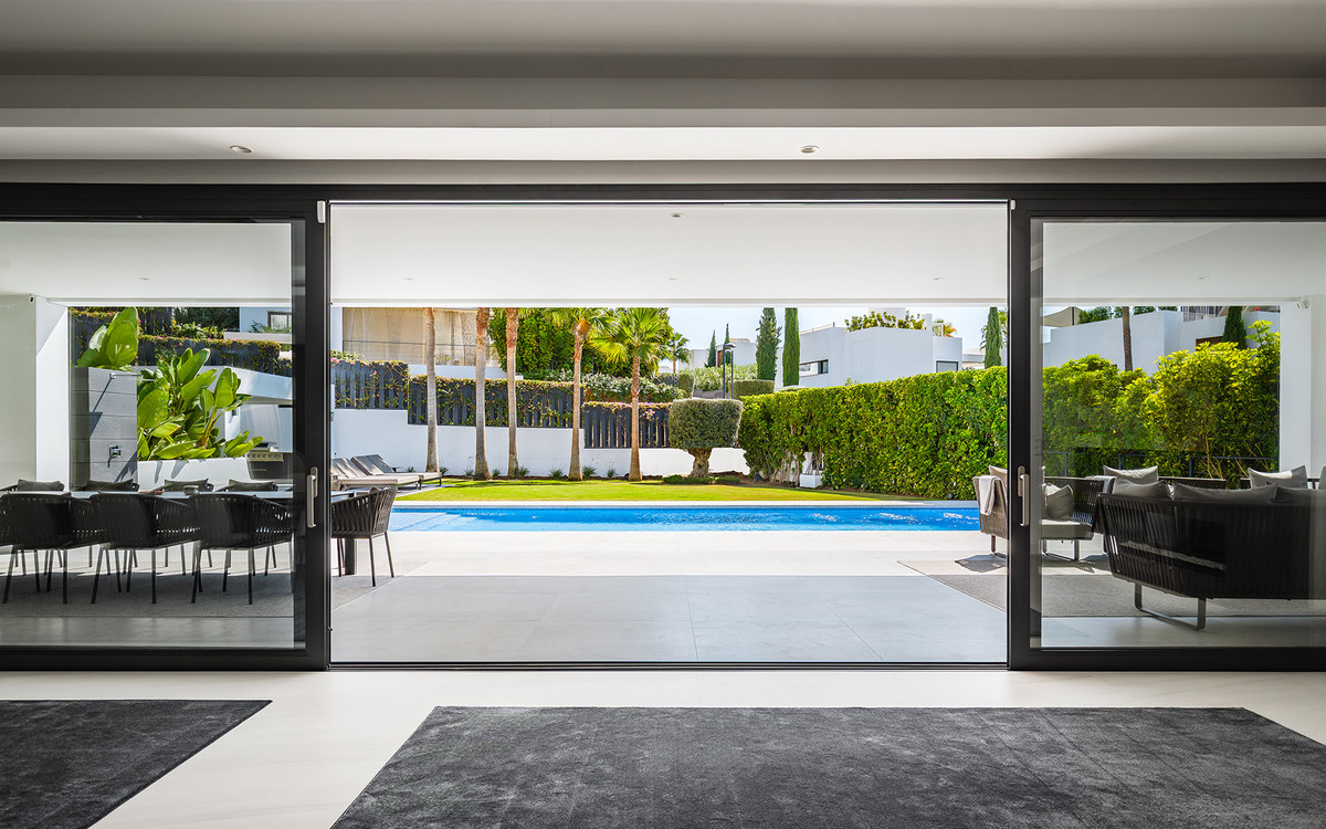 Te koop Vrijstaande Villa Costa Del Sol Nueva Andalucía € 4.200.000,-