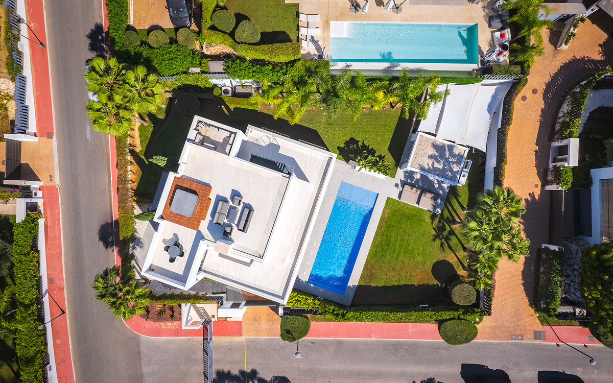 Te koop Vrijstaande Villa Costa Del Sol Nueva Andalucía € 4.200.000,-