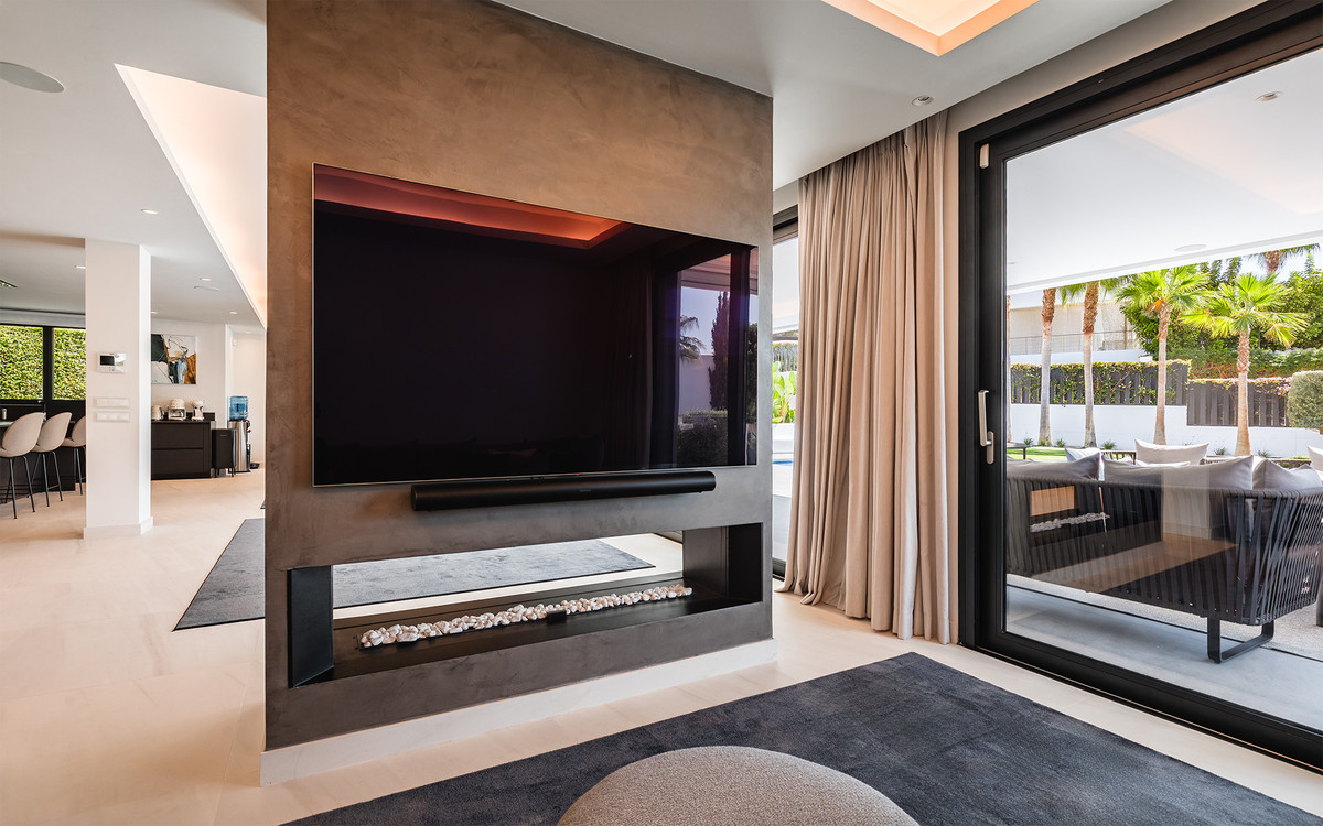 Te koop Vrijstaande Villa Costa Del Sol Nueva Andalucía € 4.200.000,-