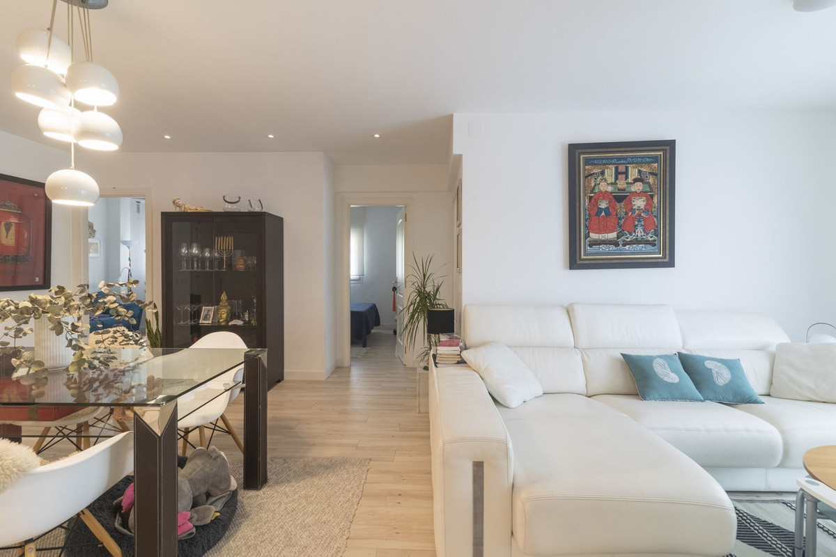 Te koop Middle Floor Apartment Costa Del Sol Benalmadena € 455.000,-