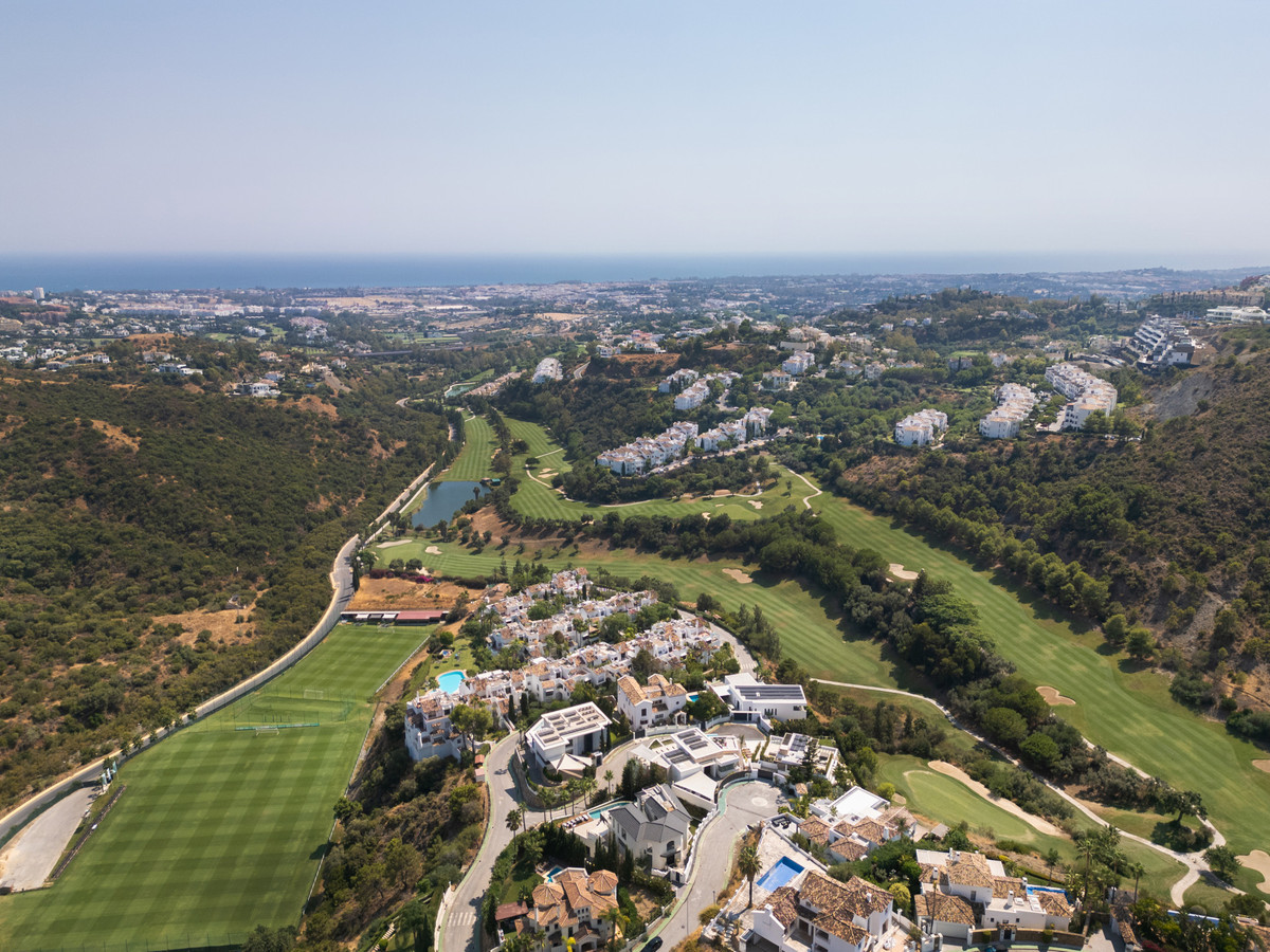 Te koop Grond Costa Del Sol Benahavís € 1.799.000,-