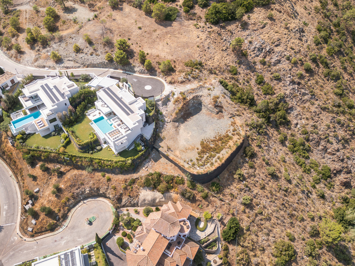 Te koop Grond Costa Del Sol Benahavís € 1.799.000,-