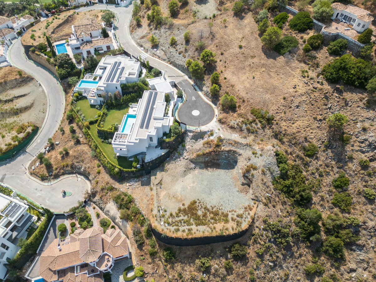 Te koop Grond Costa Del Sol Benahavís € 1.799.000,-