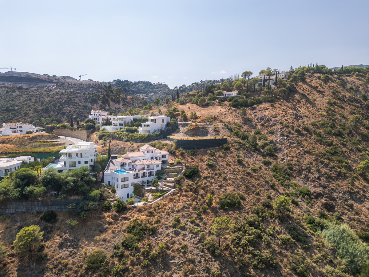 Te koop Grond Costa Del Sol Benahavís € 1.799.000,-
