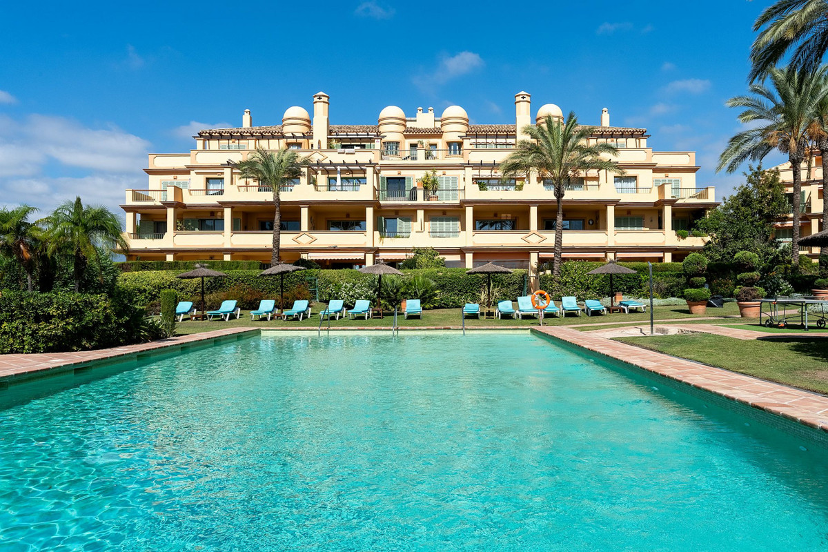 Te koop Gelijkvloers appartement Costa Del Sol Los Flamingos € 460.000,-