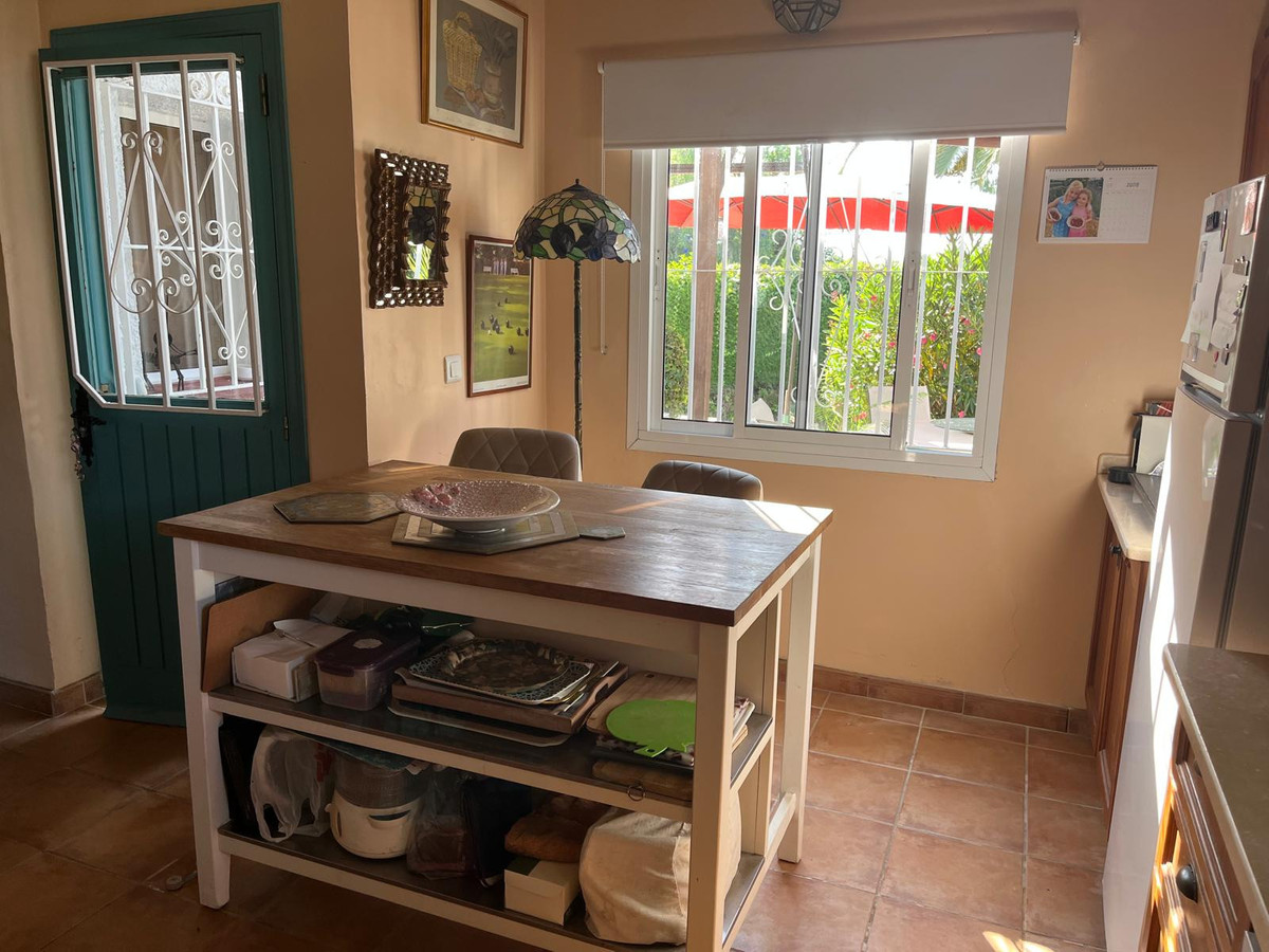 Te koop Vrijstaande Villa Costa Del Sol Guadalmina Alta € 645.000,-