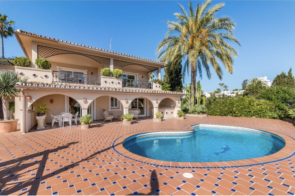 Te koop Vrijstaande Villa Costa Del Sol Guadalmina Alta € 1.300.000,-